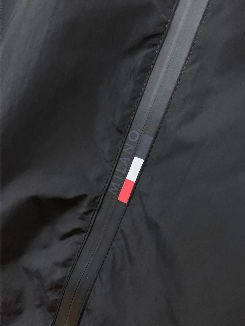 Moncler Outwear FastDry 141832