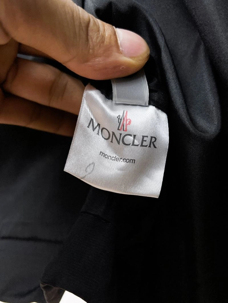 Fashionable Moncler Outwear 141846