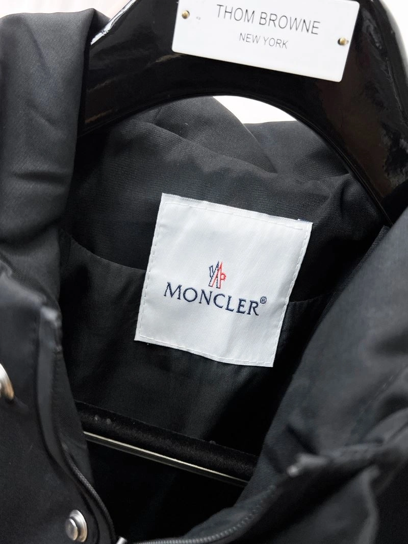 Fashionable Moncler Outwear 141846