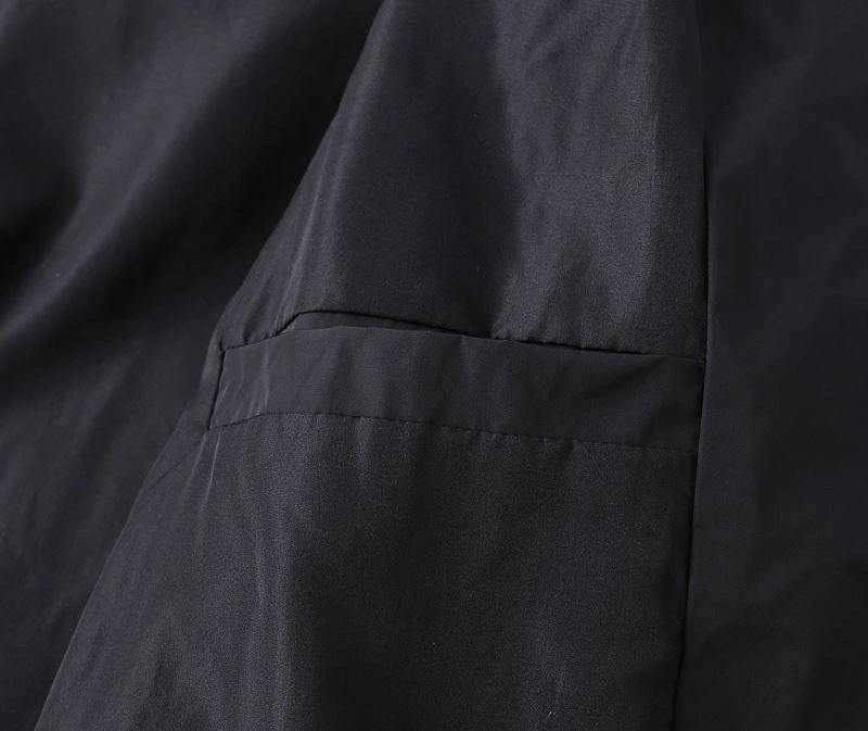 Trendsetting Moncler Outwear 141820