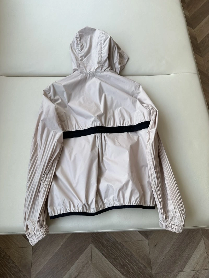 Moncler Outwear EyeCatching 139675