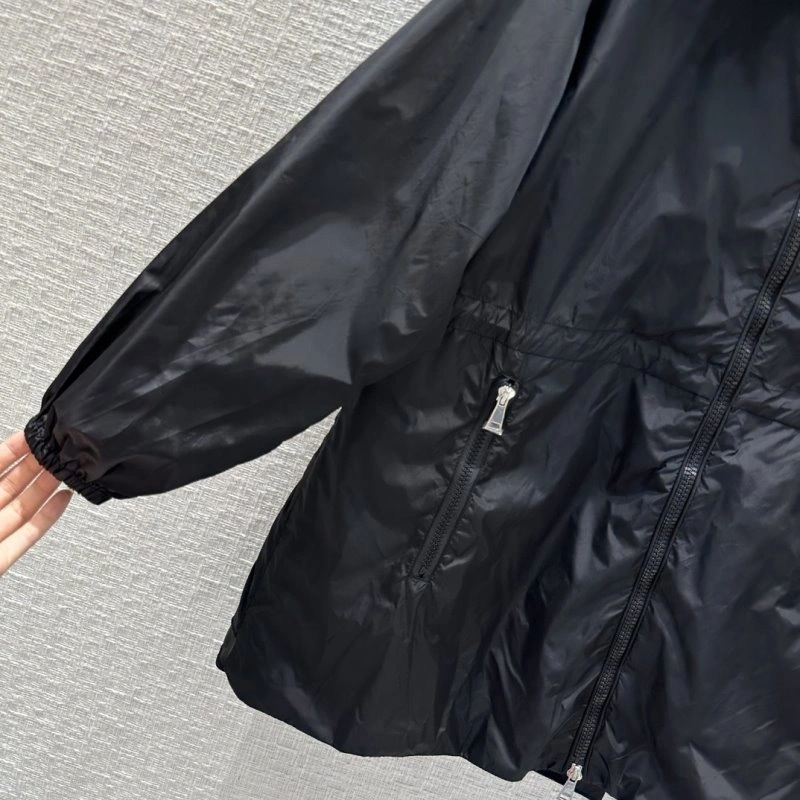 Moncler Outwear UrbanStyle 139678