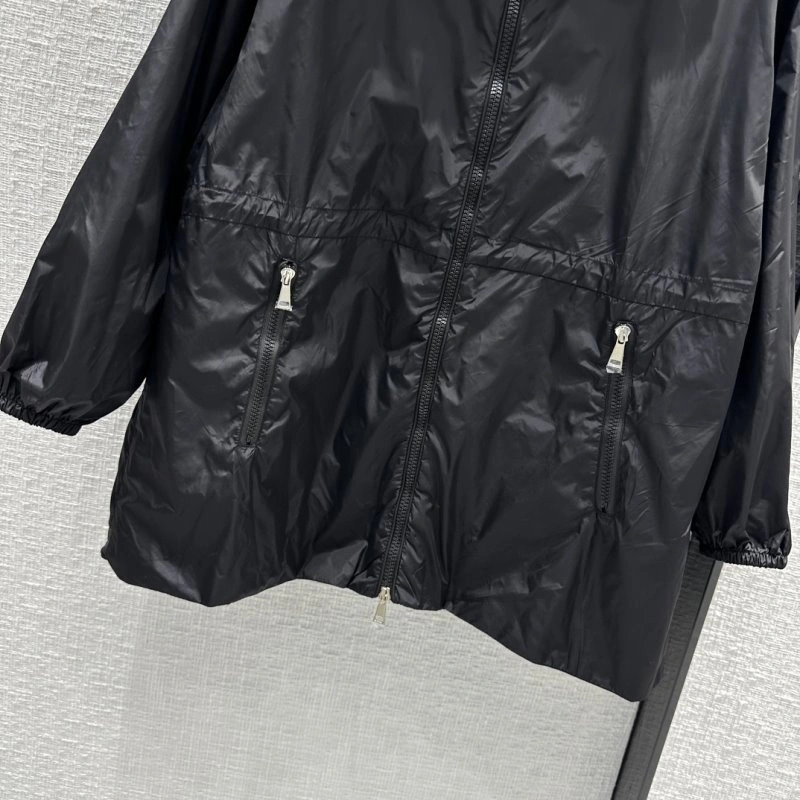 Moncler Outwear UrbanStyle 139678