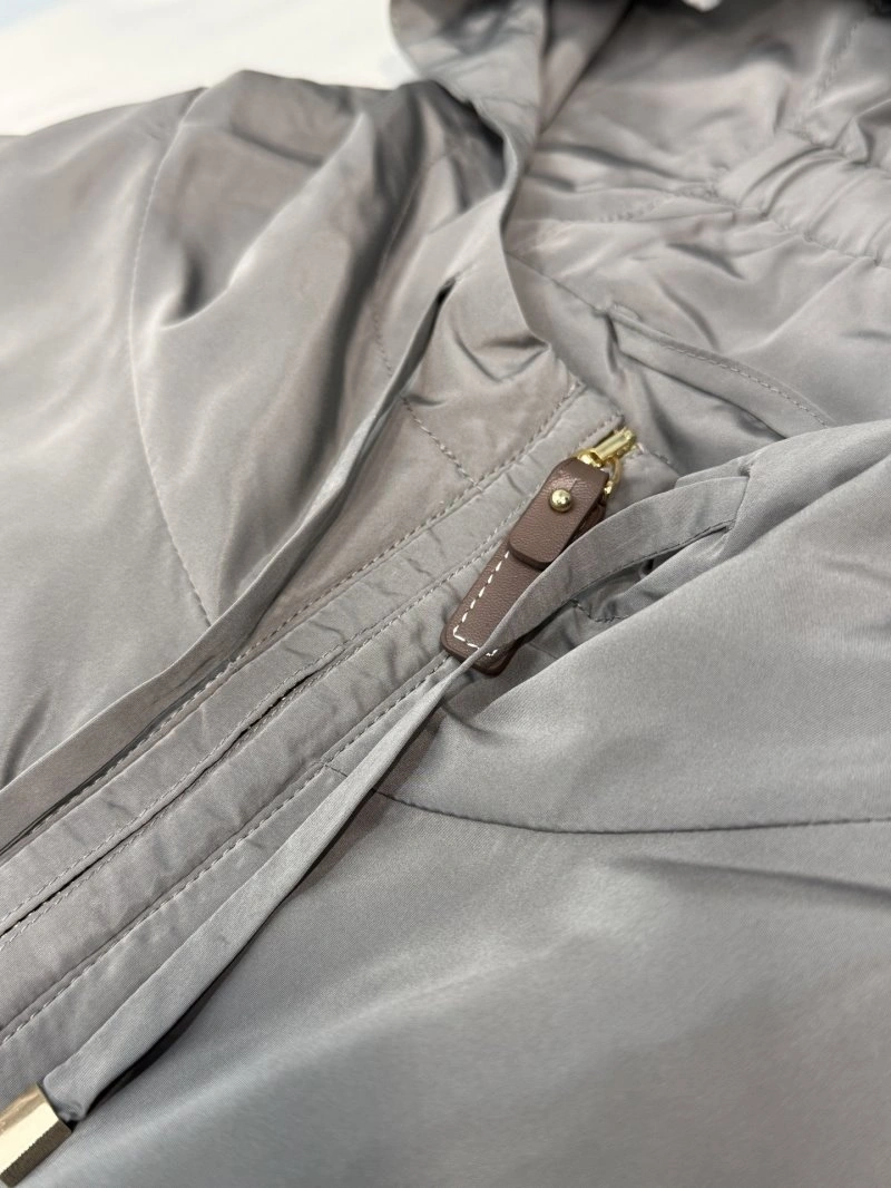Moncler Outwear Comfortable 139680