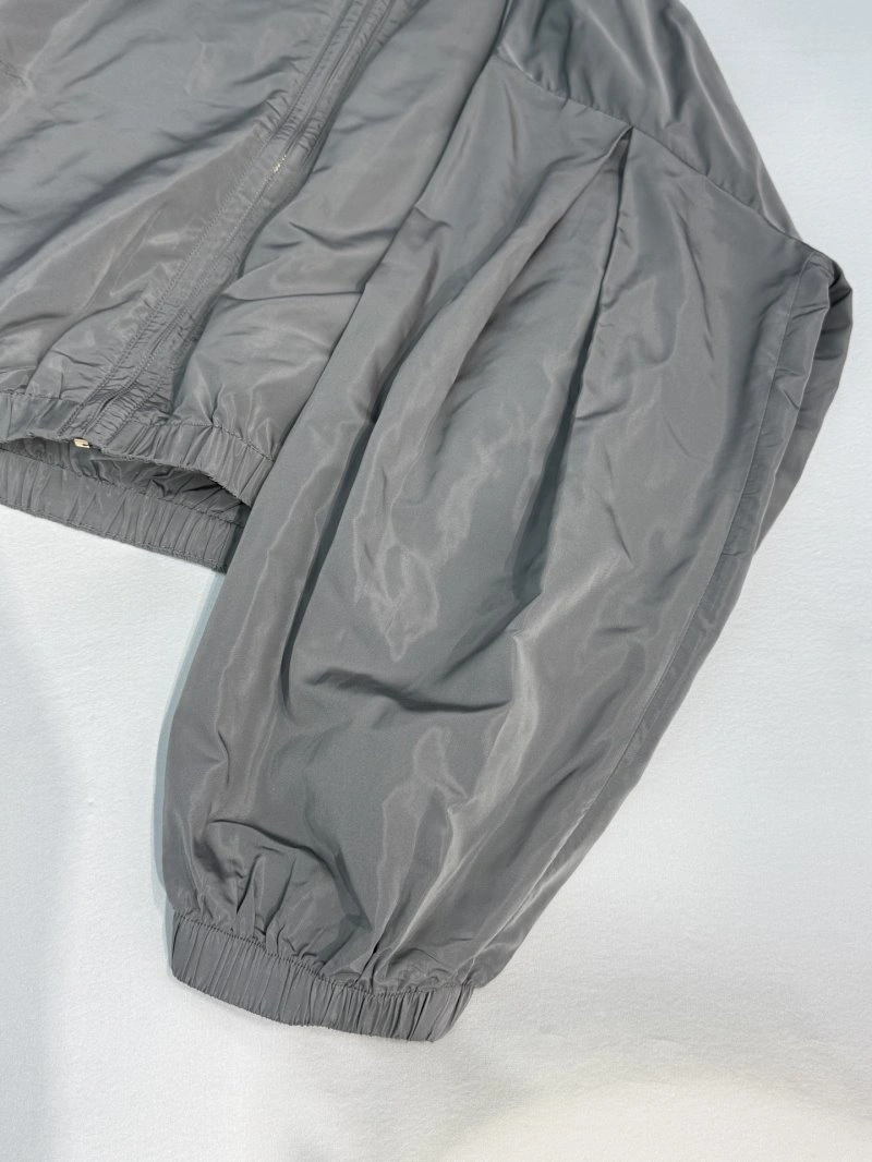 Moncler Outwear Comfortable 139680