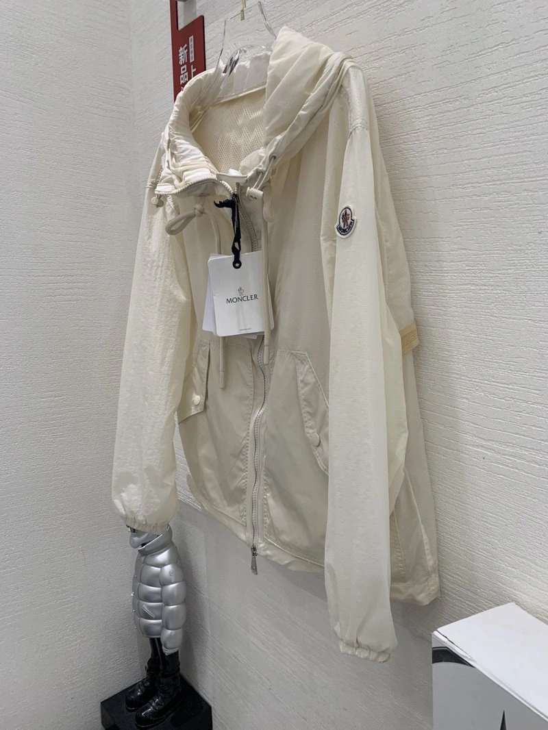Moncler Outwear NewStyle 139820