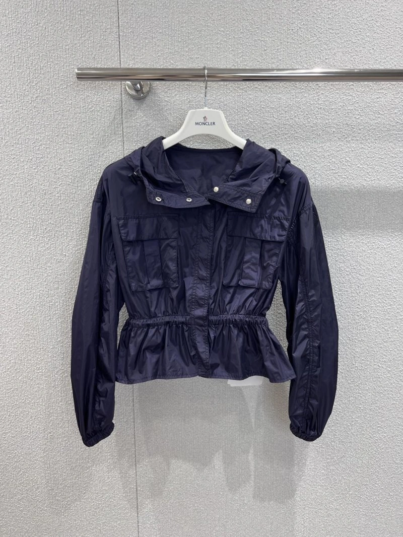 Unisex Moncler Outwear 139789