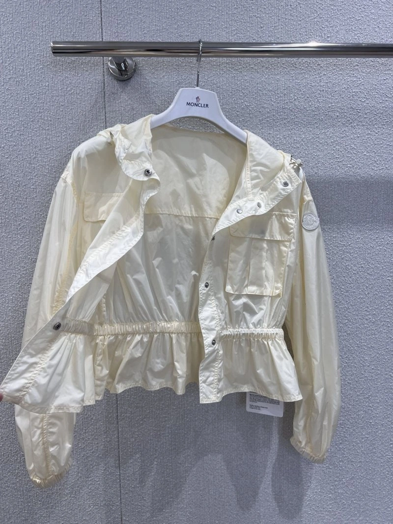 Durable Moncler Outwear 139790