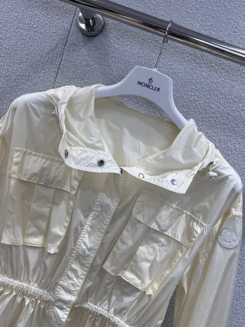 Durable Moncler Outwear 139790