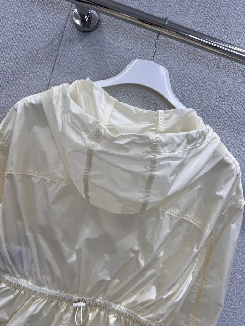 Durable Moncler Outwear 139790