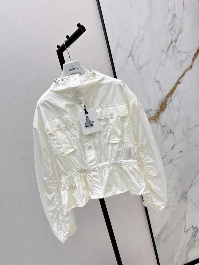 Moncler Outwear Efficient 139628