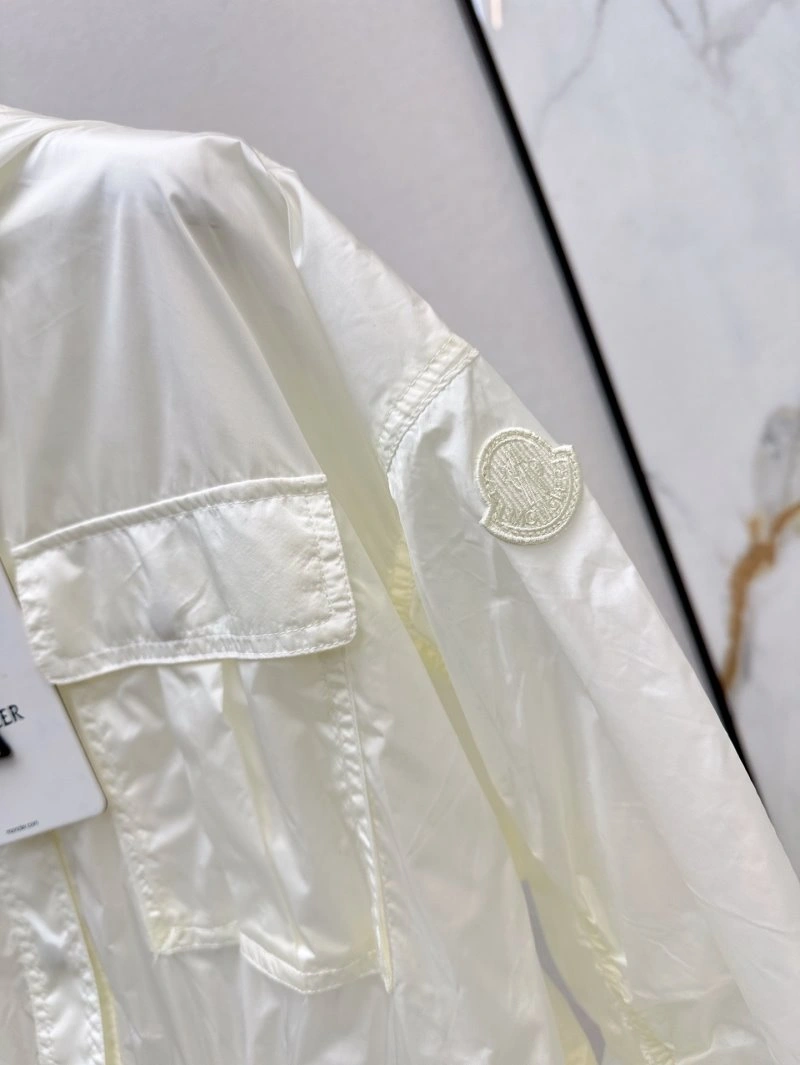 Moncler Outwear Efficient 139628