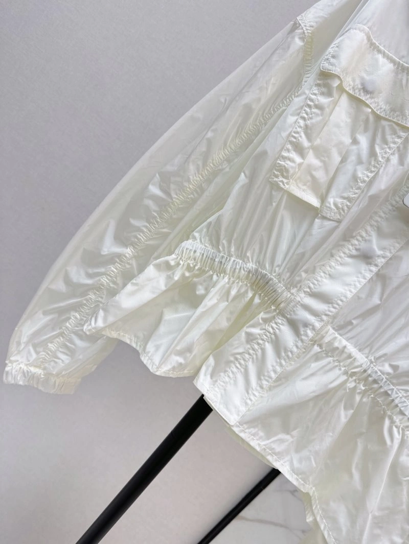 Moncler Outwear Efficient 139628
