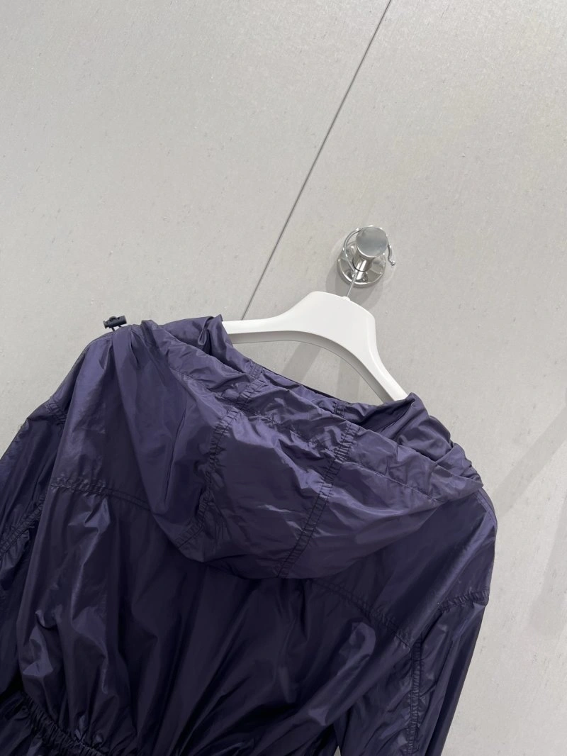 Seasonal Moncler Outwear 139613