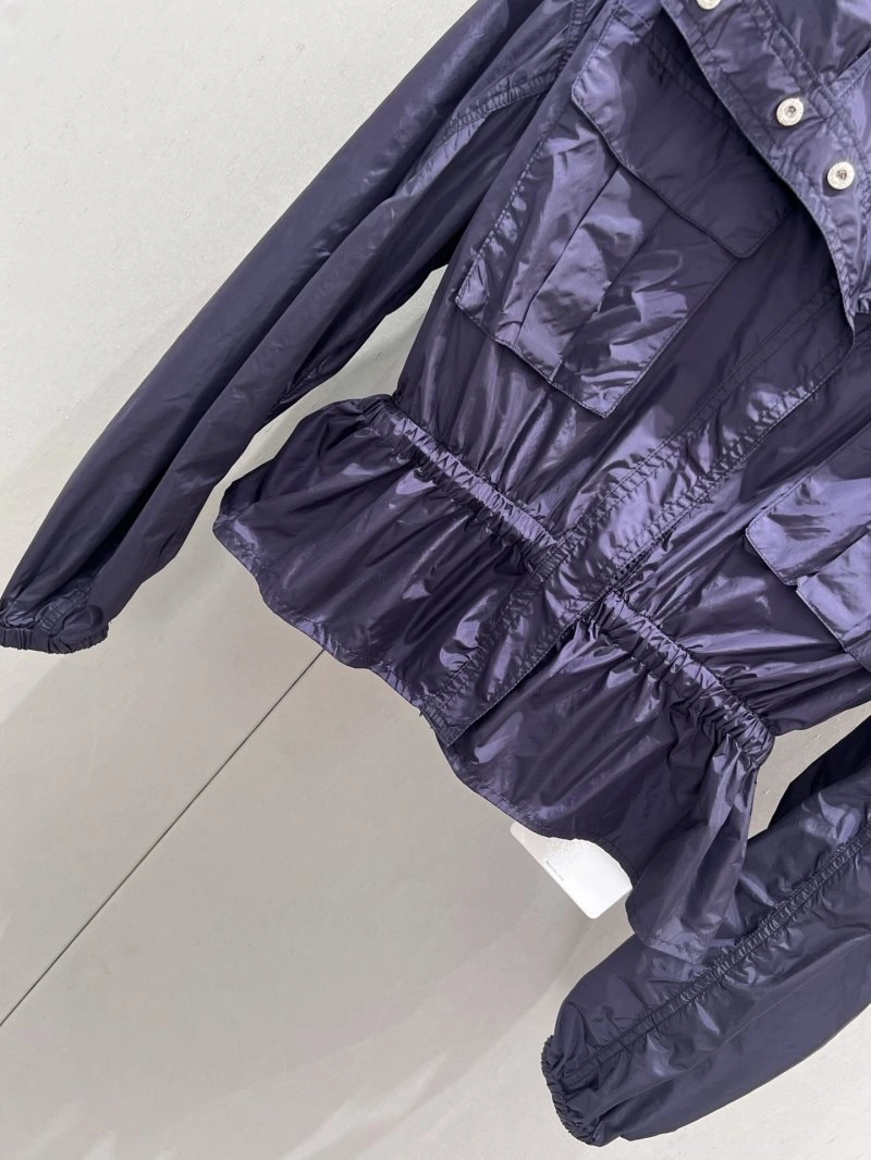 Seasonal Moncler Outwear 139613