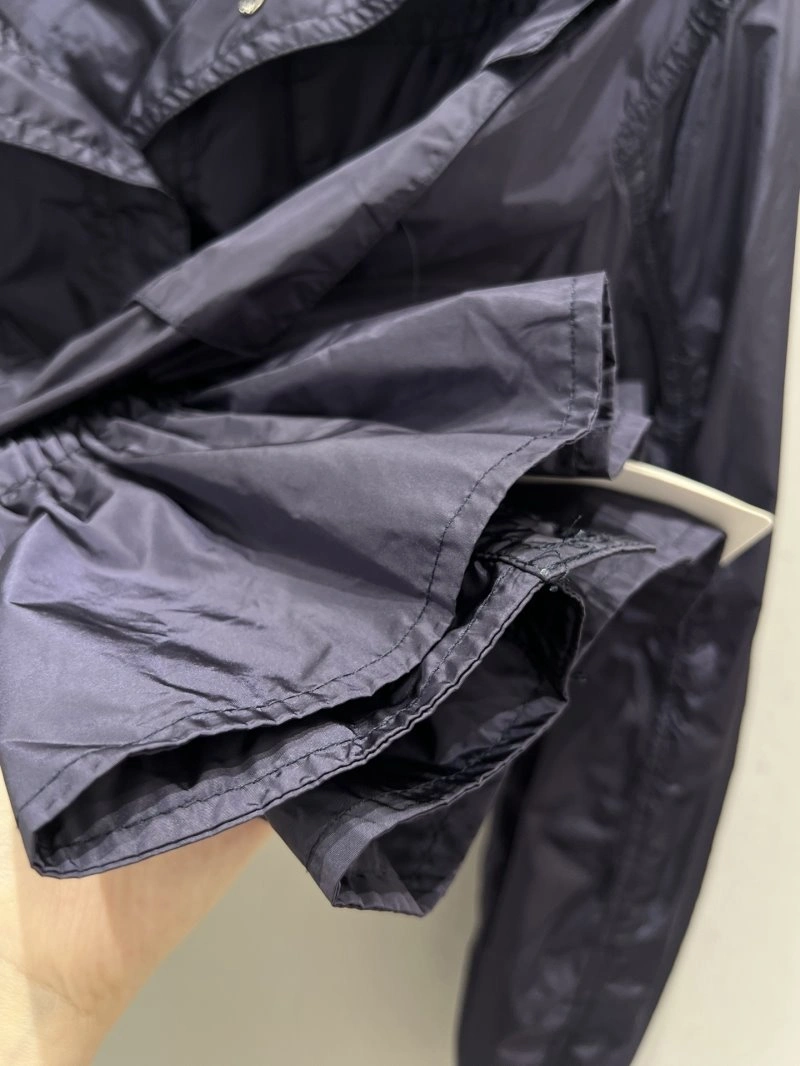 Seasonal Moncler Outwear 139613