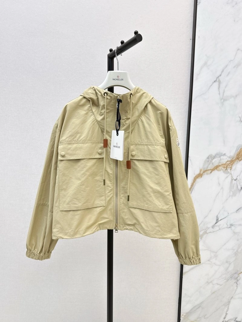DailyWear Moncler Outwear 139611