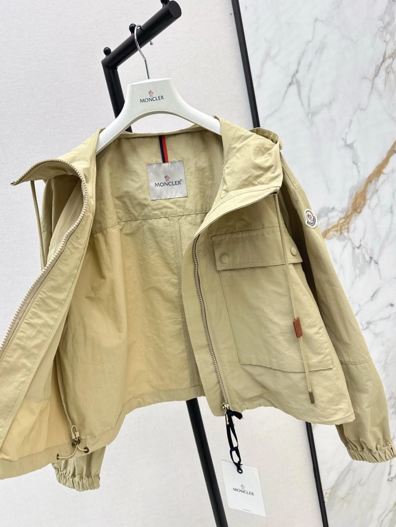 DailyWear Moncler Outwear 139611