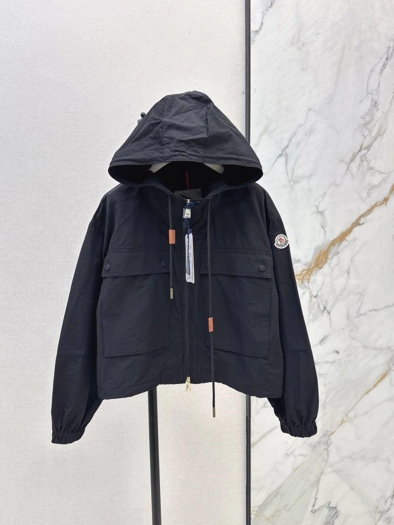 Moncler Outwear OdorResistant 139610