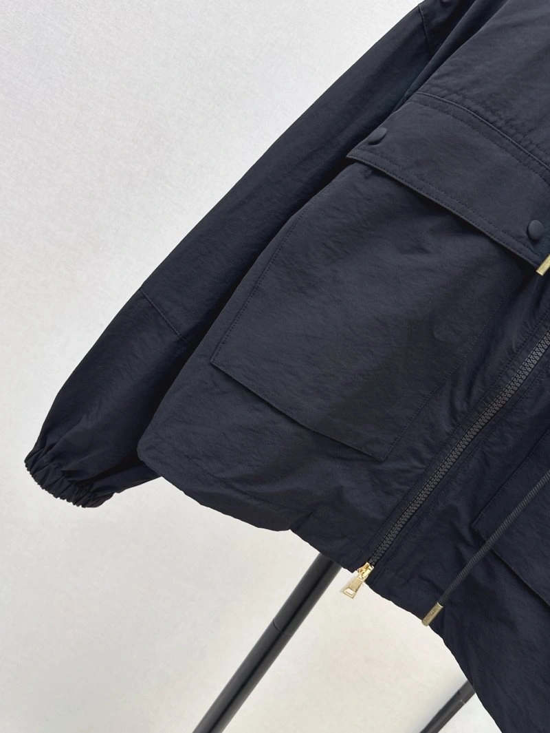 Moncler Outwear OdorResistant 139610