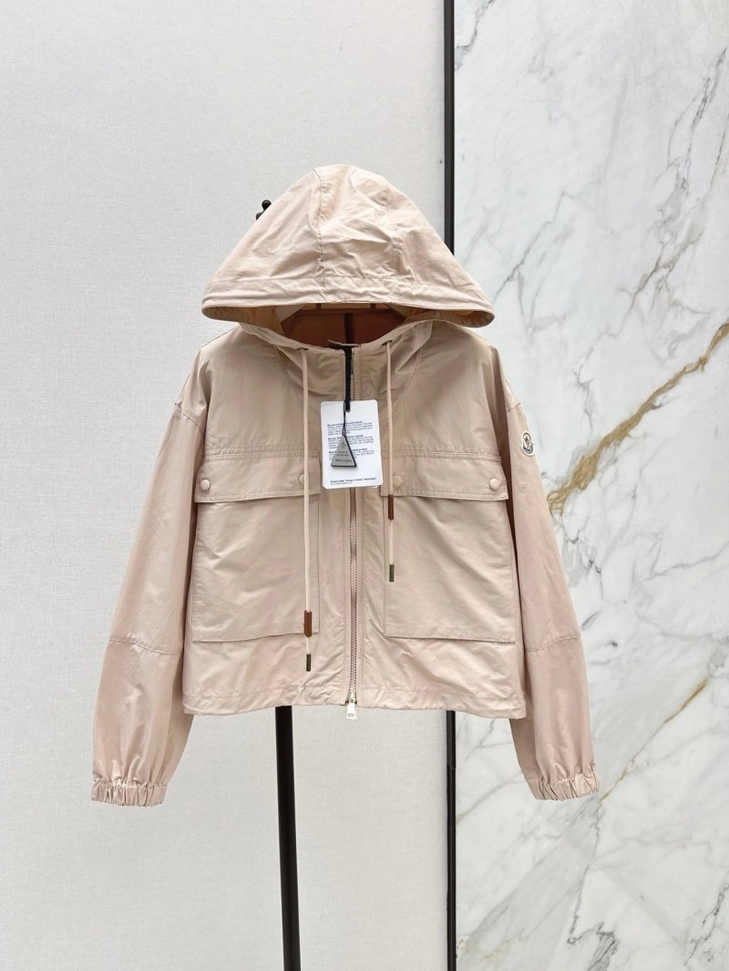 Moncler Outwear QuickDry 139609