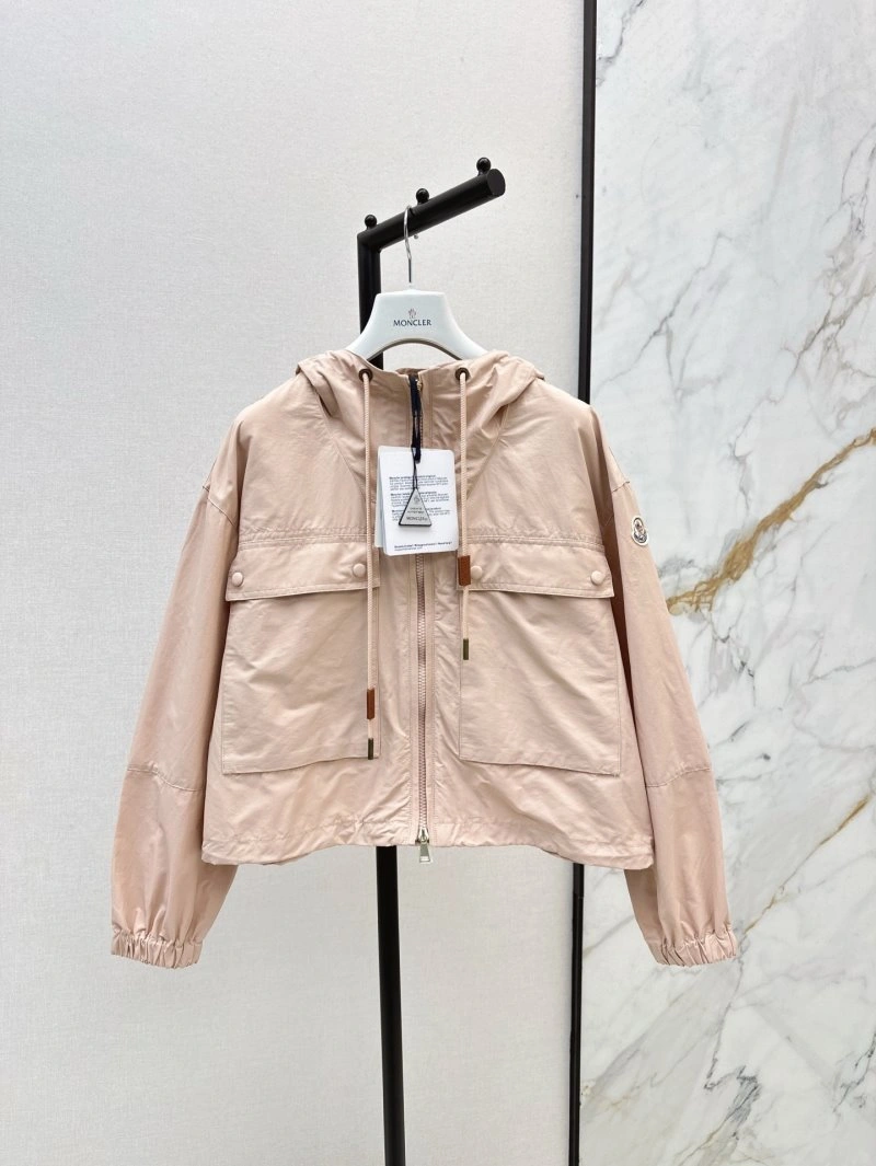 Moncler Outwear QuickDry 139609