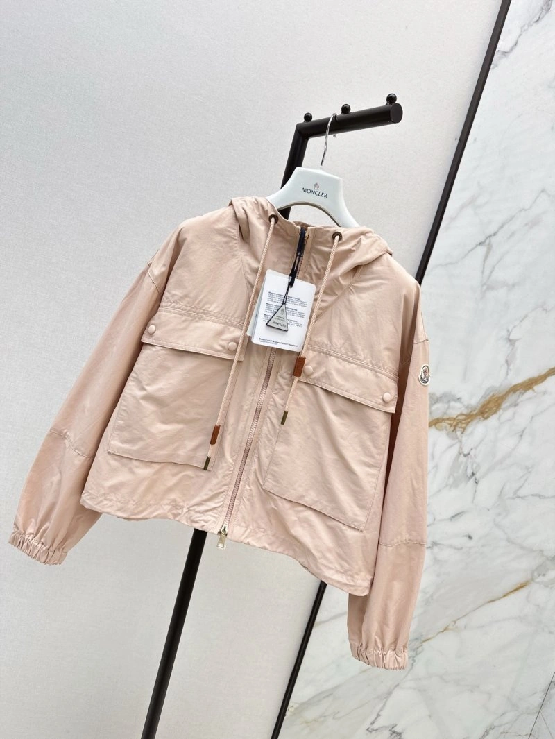 Moncler Outwear QuickDry 139609