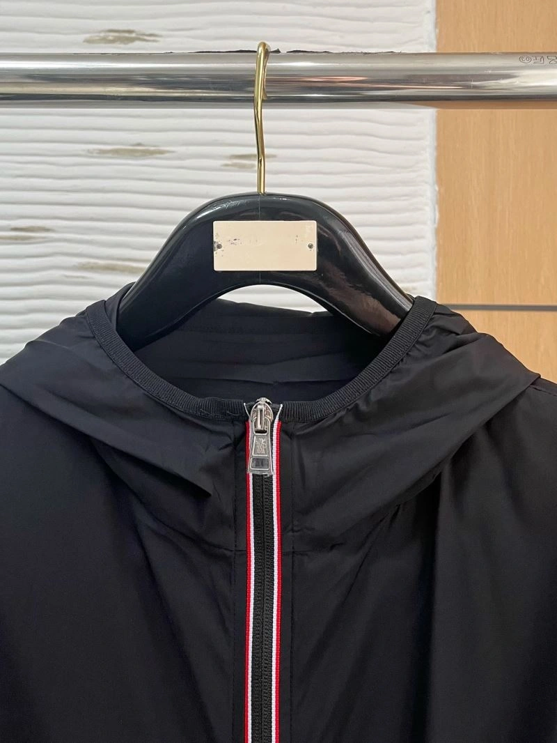 BestValue Moncler Outwear 141590