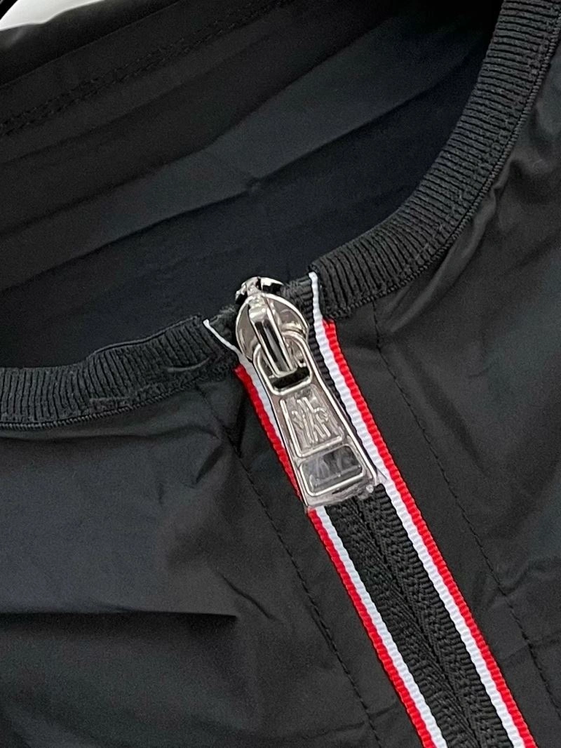 BestValue Moncler Outwear 141590