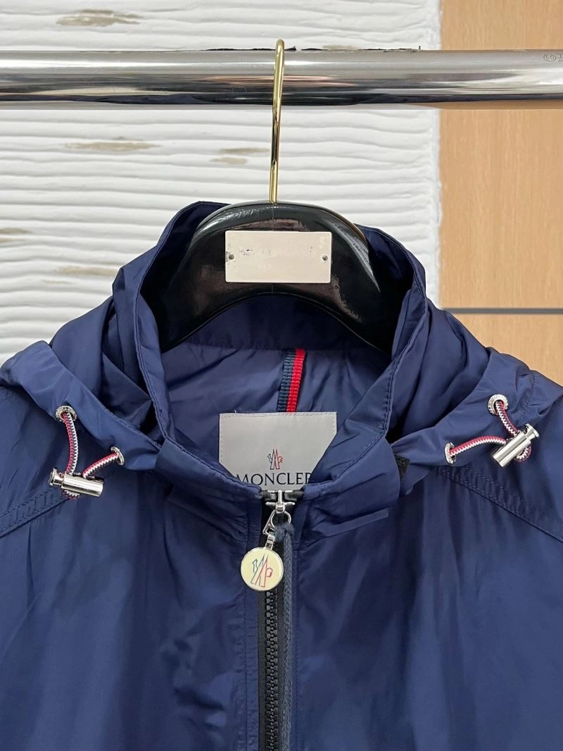 Sustainable Moncler Outwear 141589