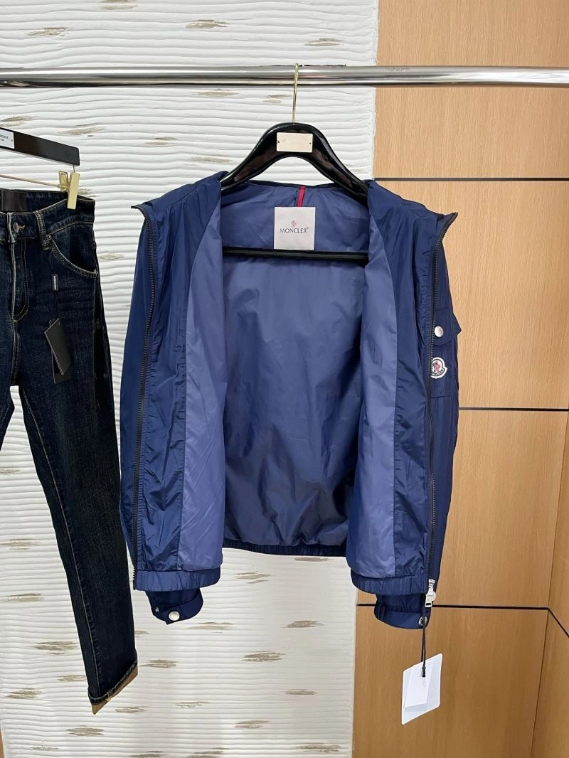Sustainable Moncler Outwear 141589