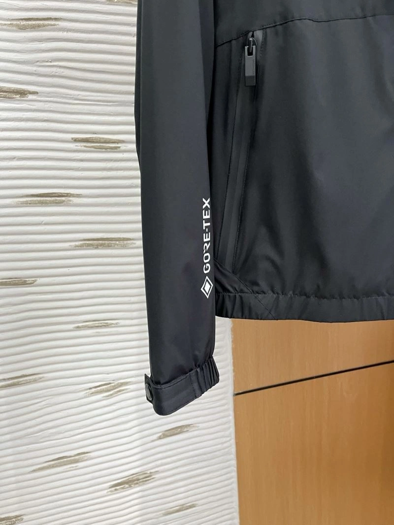 Moncler Outwear NewStyle 141582