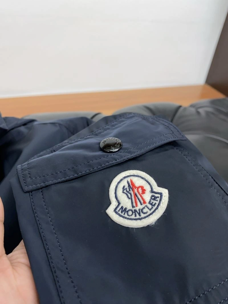 Moncler Outwear SoftTouch 141580