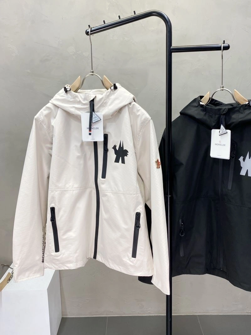 Youthful Moncler Outwear 141581