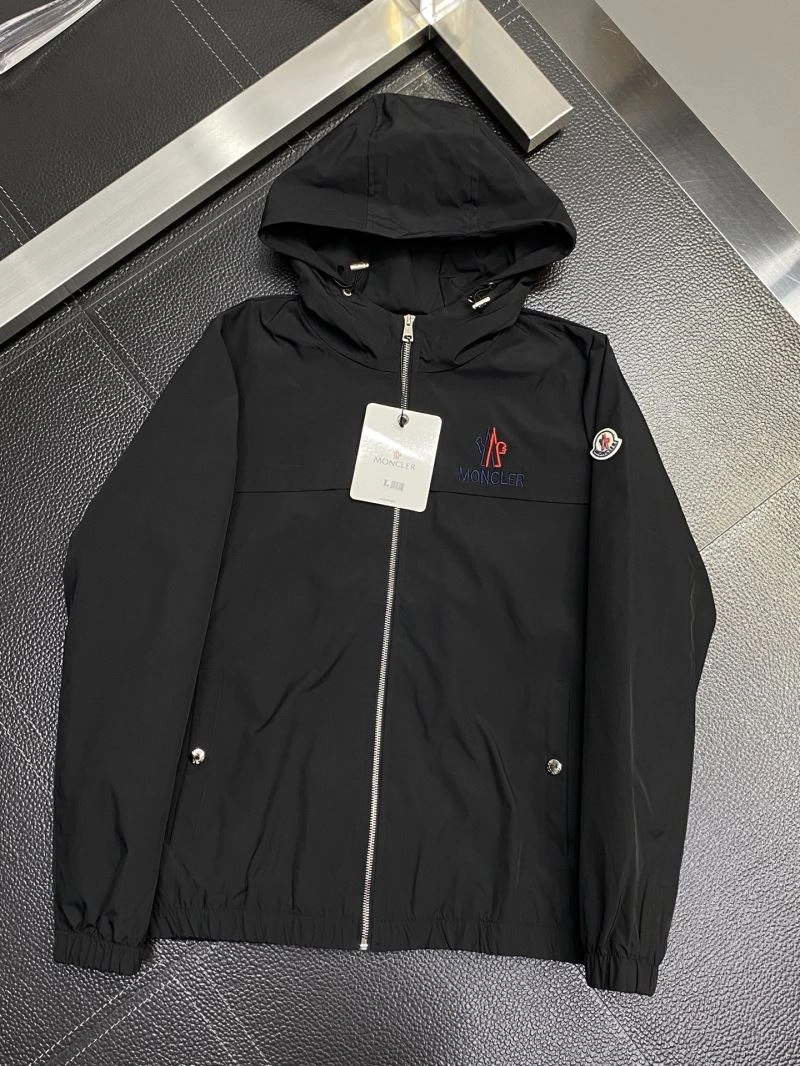 Moncler Outwear Flexible 141578