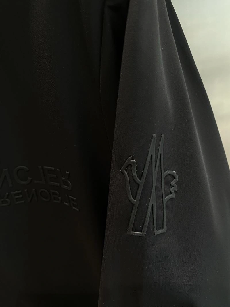 Moncler Outwear Packable 141572