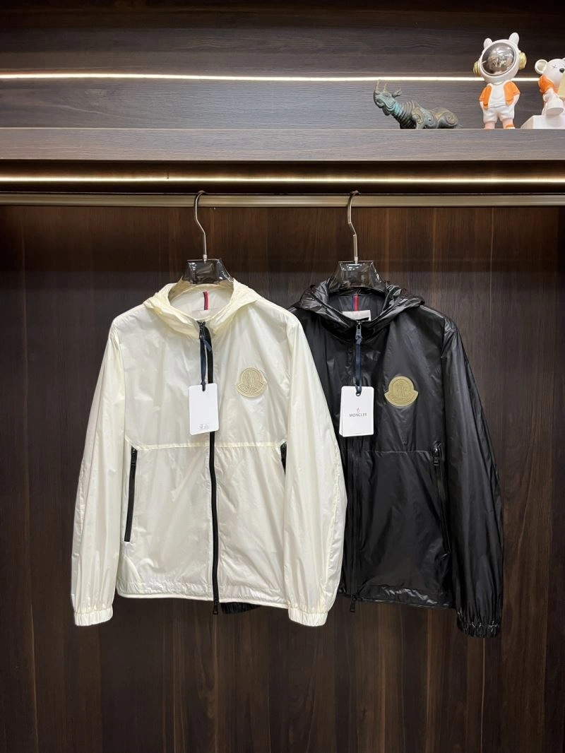 Moncler Outwear EasyCare 141573