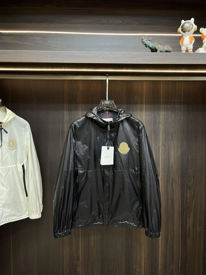 Moncler Outwear EasyCare 141573