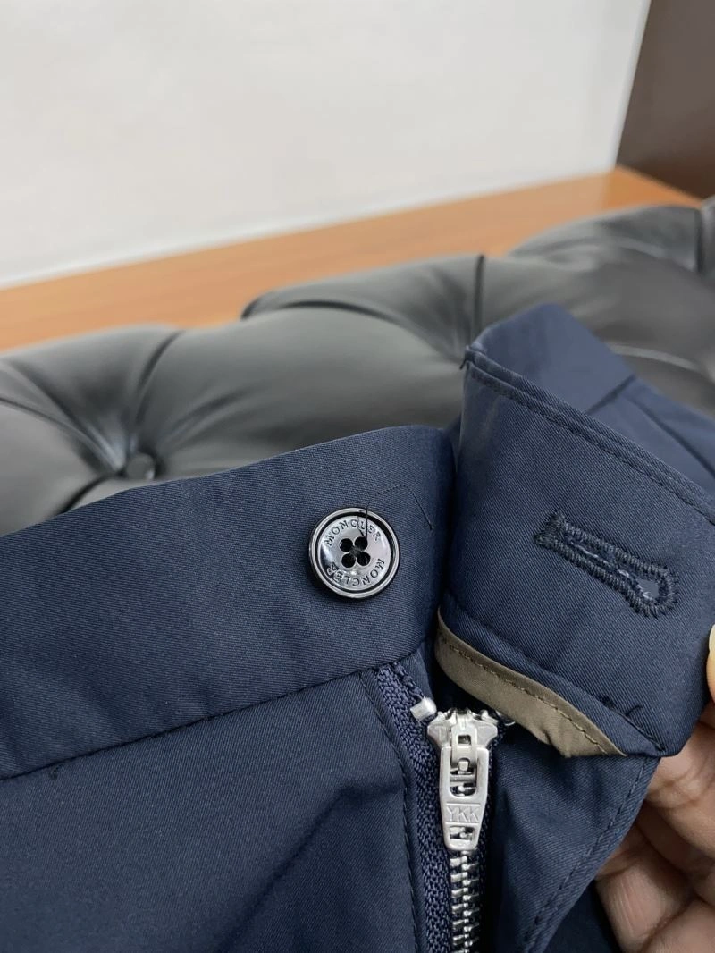 Moncler Outwear Cozy 141571