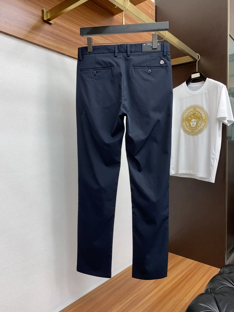 Moncler Outwear Cozy 141571