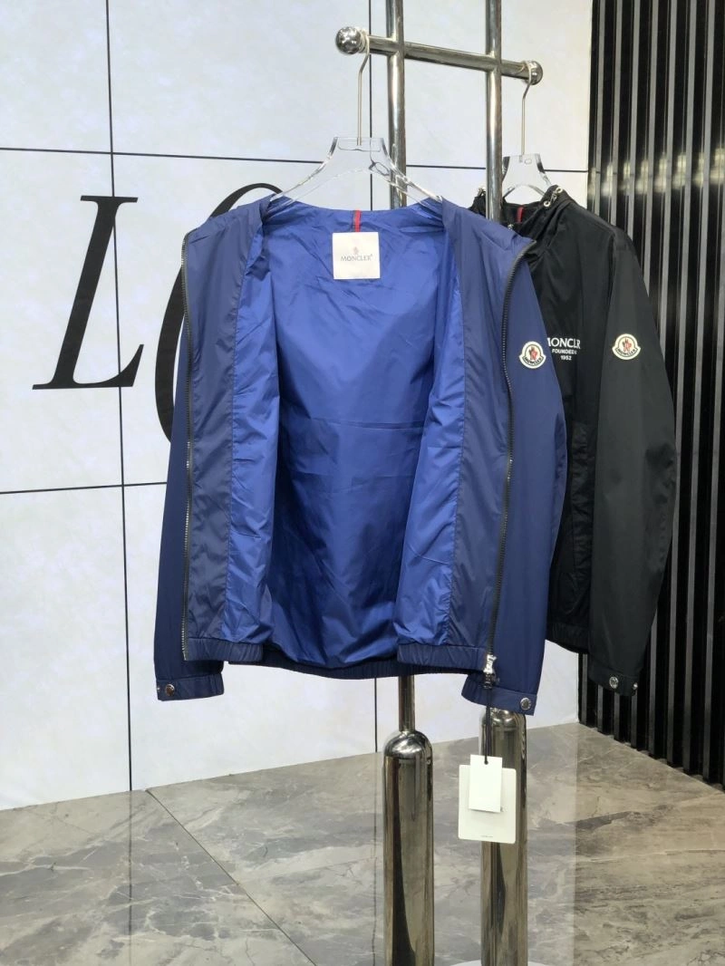 Moncler Outwear Contemporary 141570