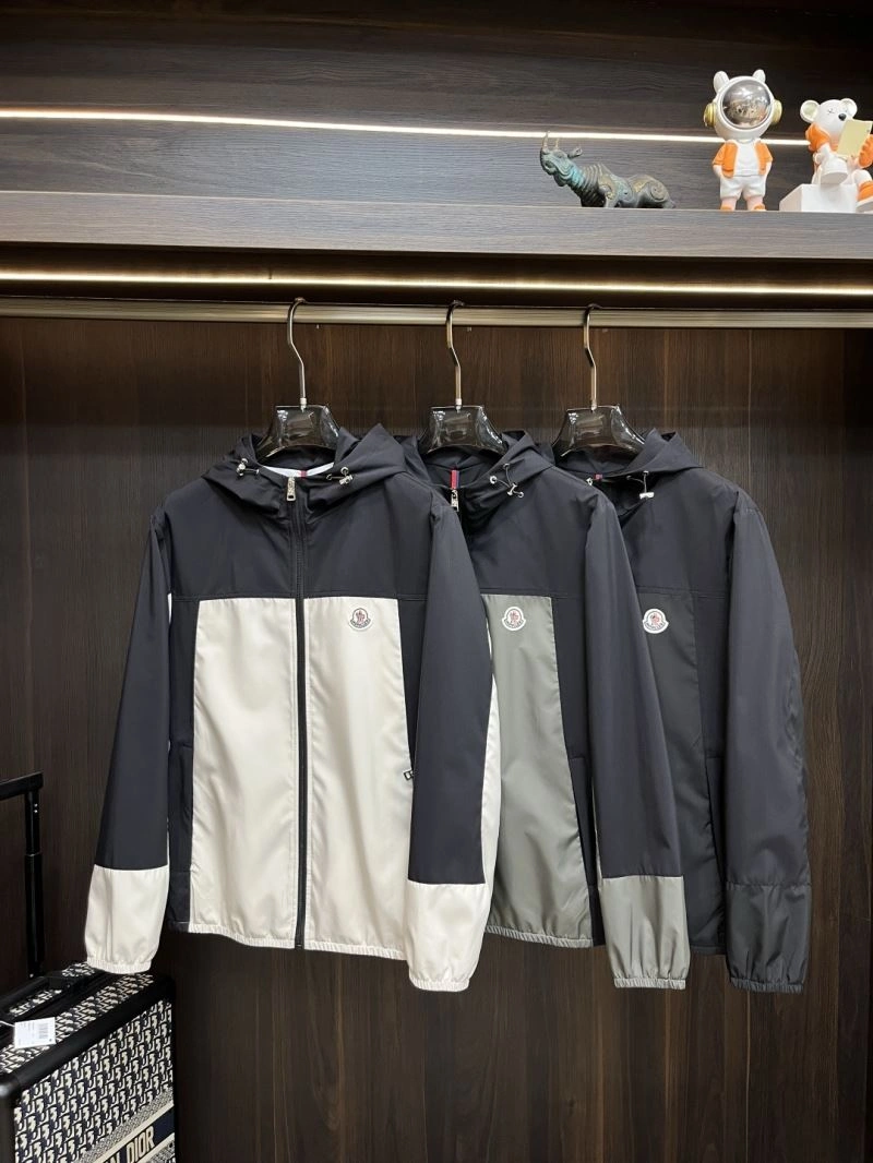 Moncler Outwear MultiPurpose 141565