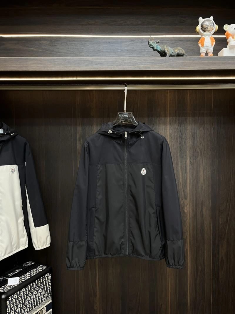 Moncler Outwear MultiPurpose 141565