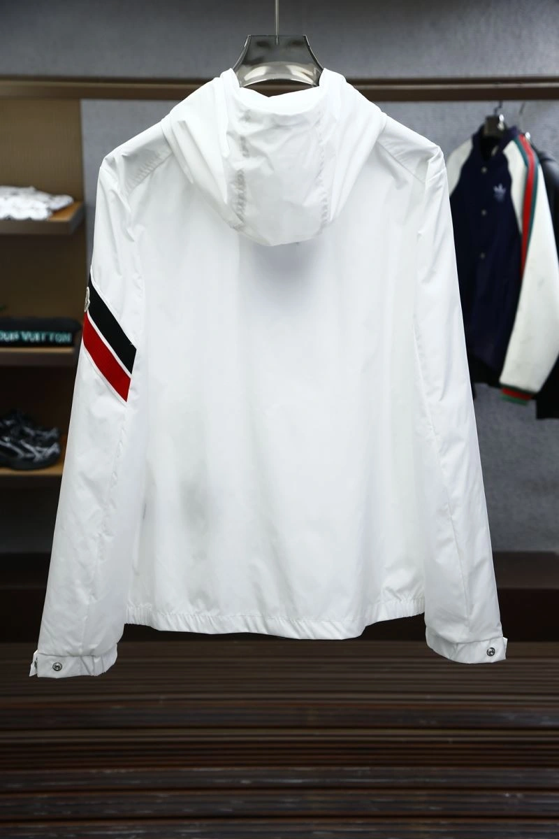 Durable Moncler Outwear 141564