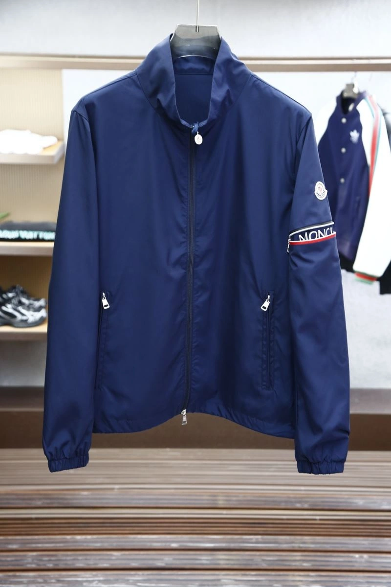 Moncler Outwear Chic 141561