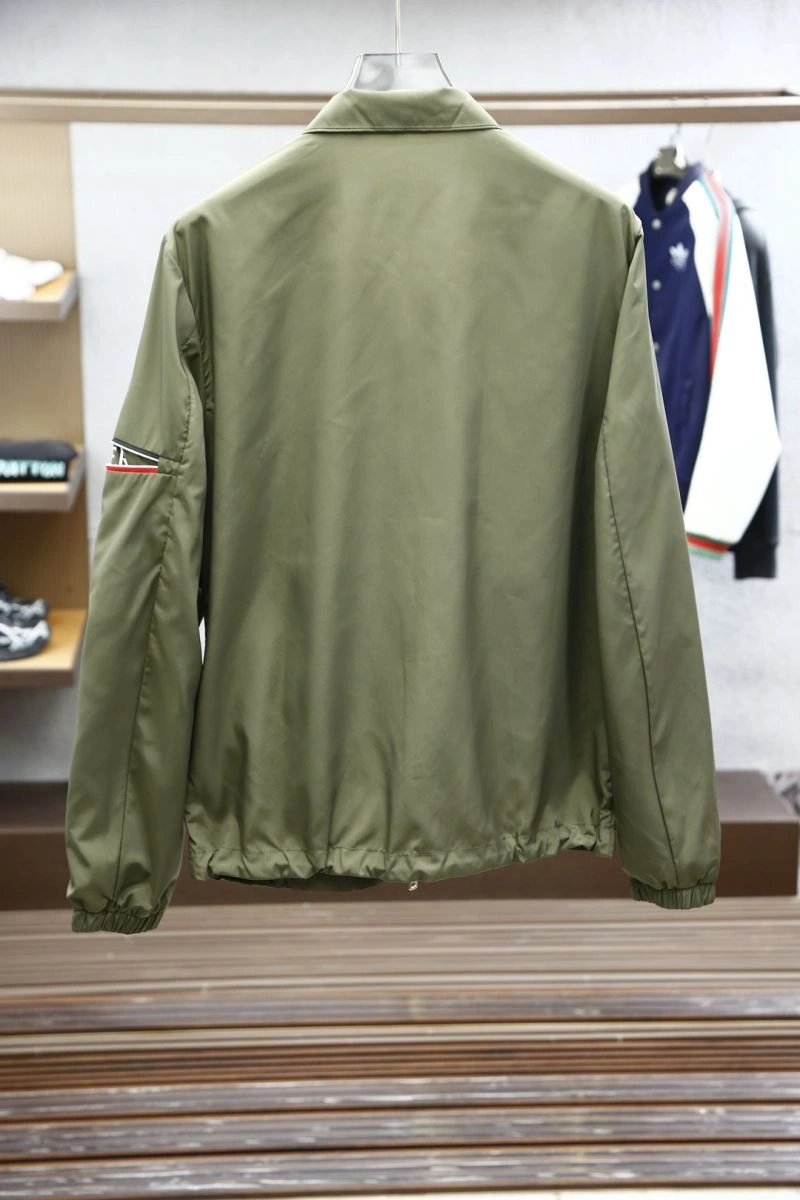 Moncler Outwear Chic 141561