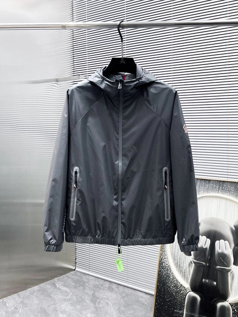 Moncler Outwear Trendsetting 141551