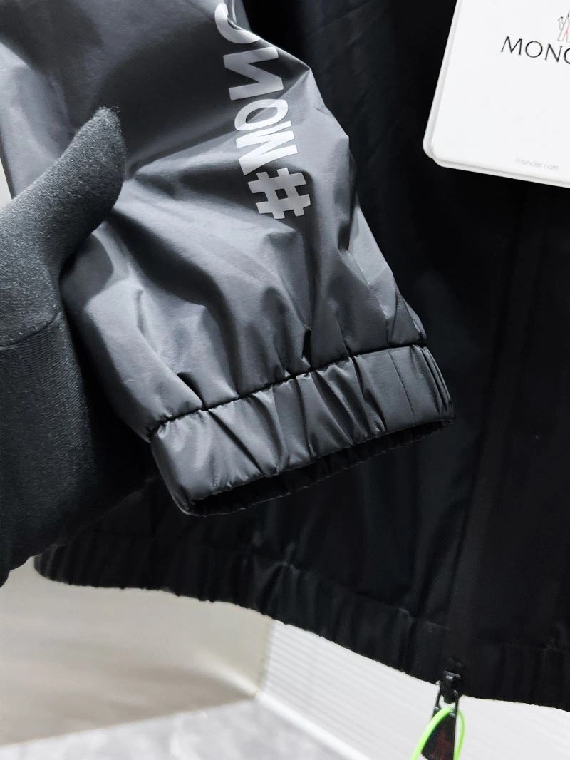Moncler Outwear Trendsetting 141551
