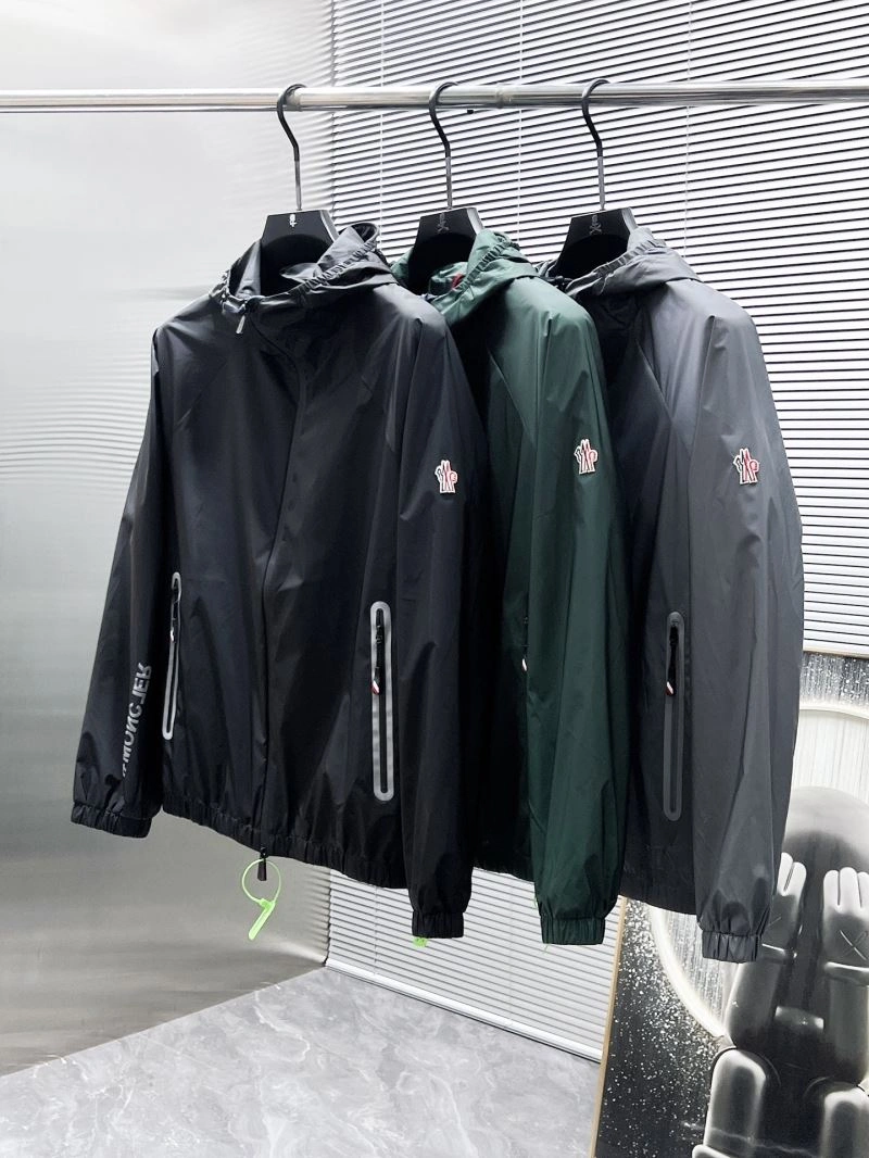Moncler Outwear Trendsetting 141551