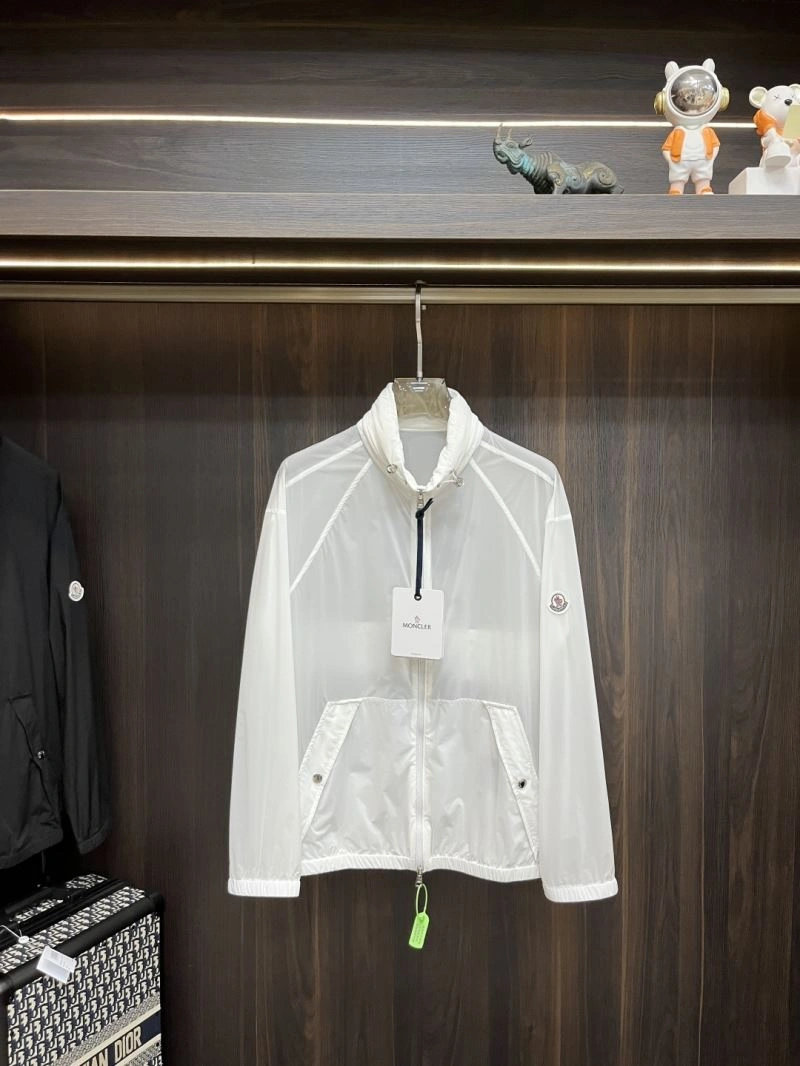 Moncler Outwear WrinkleFree 141549